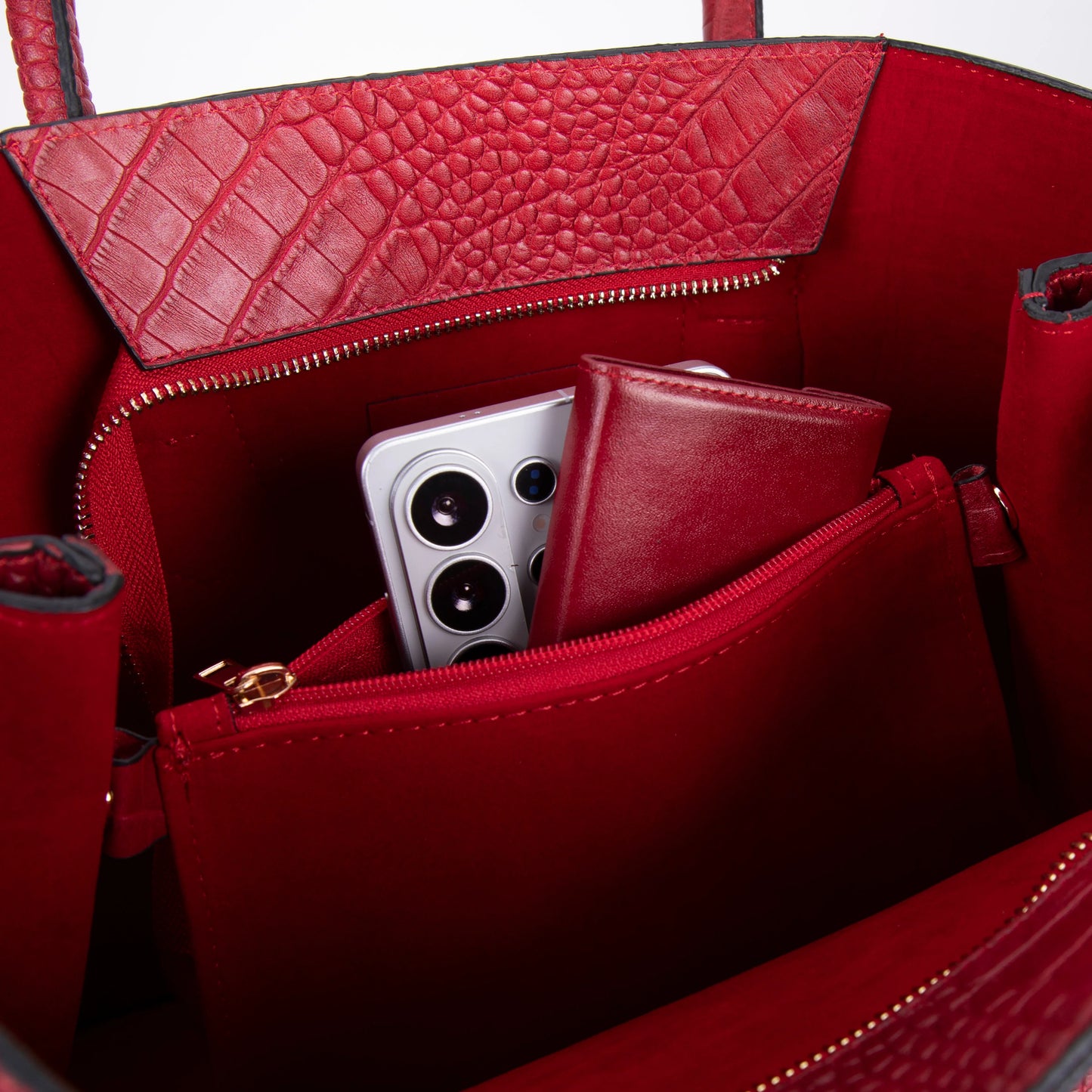 Carrera Novelya, Hakiki Deri Kadın Çanta – Şık, Modern ve Premium Tasarım