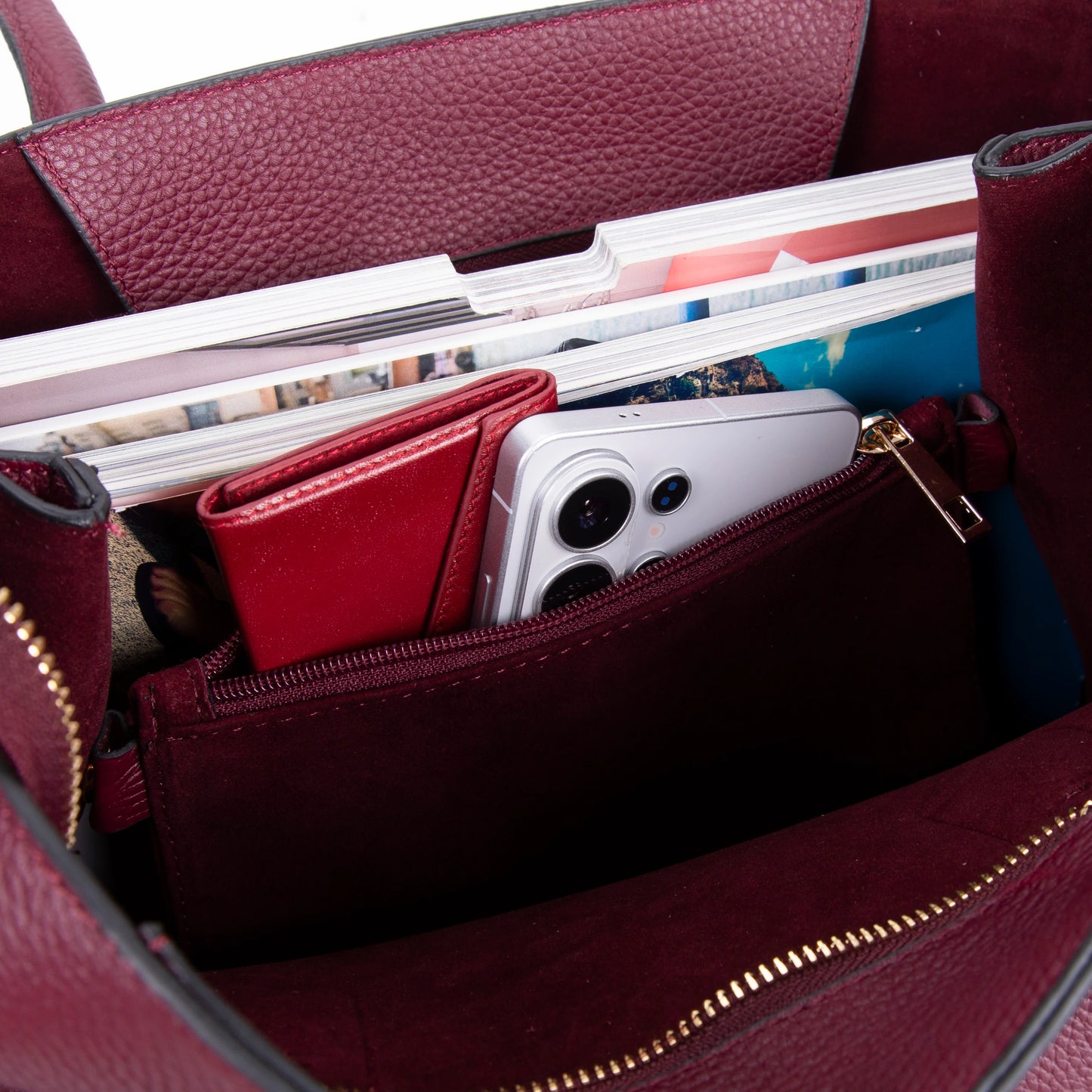 Carrera Novelya, Hakiki Deri Kadın Çanta – Şık, Modern ve Premium Tasarım