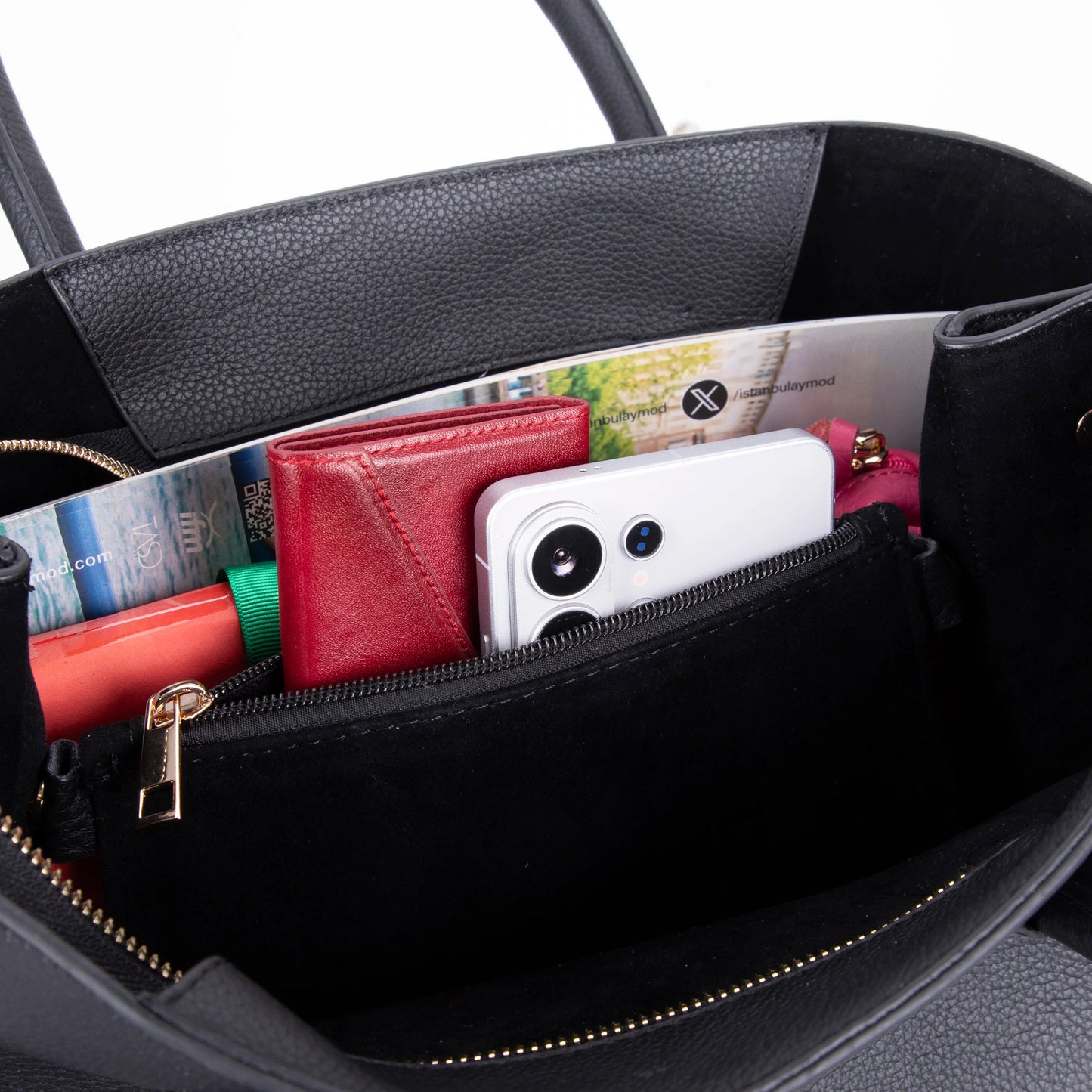 Carrera Novelya, Hakiki Deri Kadın Çanta – Şık, Modern ve Premium Tasarım