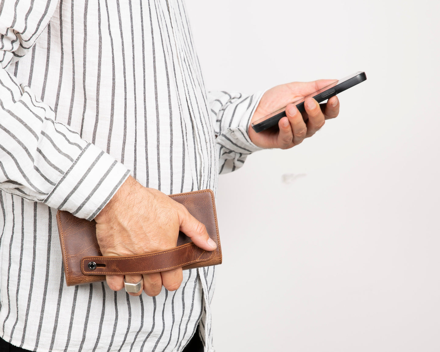 Aura Hakiki Deri Universal Cüzdan – Telefon Bölmeli, Kartlık ve Bozuk Para Gözlü